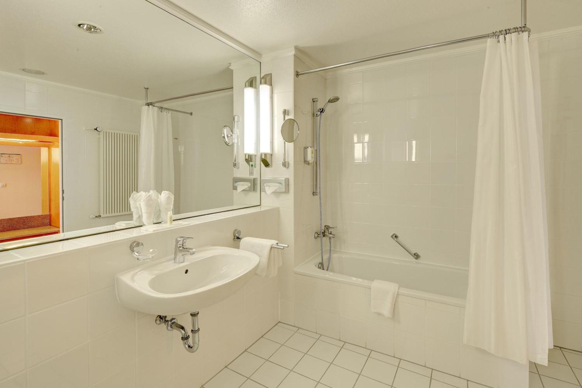 Hotel La Strada Кассель Номер фото