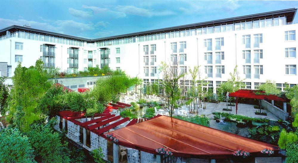 Hotel La Strada Кассель Экстерьер фото