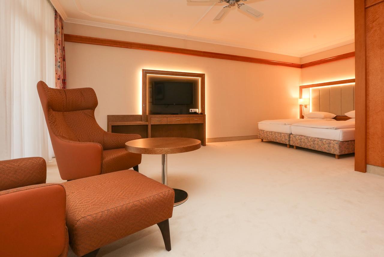 Hotel La Strada Кассель Экстерьер фото