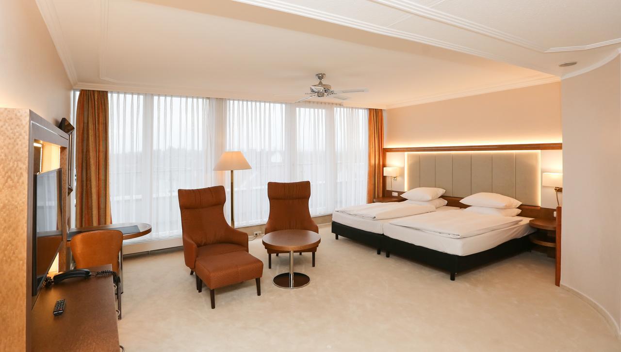 Hotel La Strada Кассель Экстерьер фото