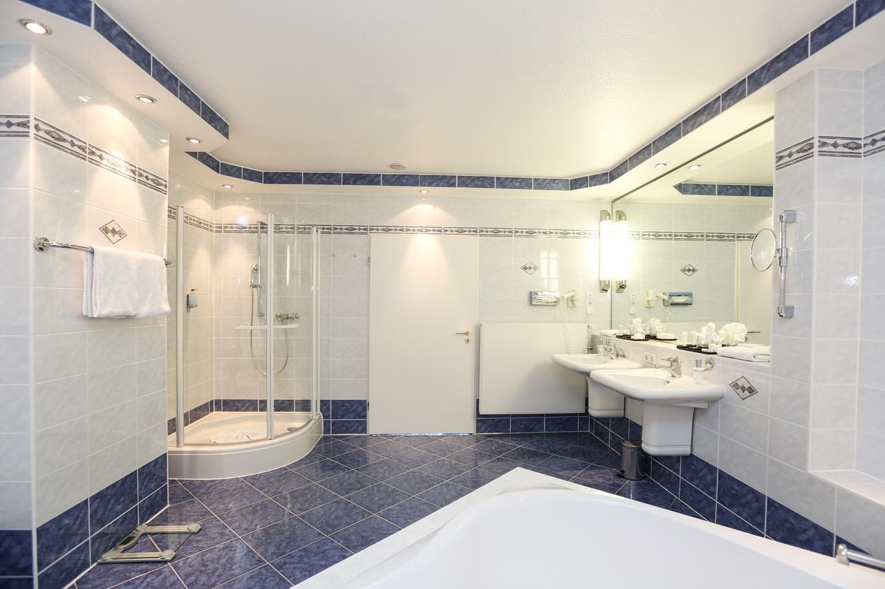 Hotel La Strada Кассель Экстерьер фото